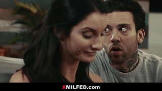 ���त्नी और बिगाड़ने जासूस - XMILFED.com