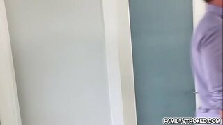 Tiffany Watson ir jos Kyle pakliuvom, čiulpti, palaižė vieni kitus