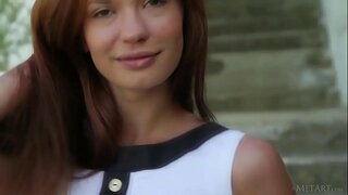 ���ೌಂದರ್ಯ, ಯುರೋಪಿಯನ್ ಹದಿಹರೆಯದ ಸುಂದರಿ Carolizi ಜಾರಿ ಬಿದ್ದಿದ್ದ ಹೊರಗೆ