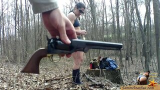 ���ेत और आग्नेयास्त्रों