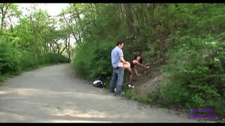 Тәүҙә ҡаланың бар, улар бер-береһенә ҡағылмай, ә һуңынан баҡсаһына барып, йәмәғәт трахаться